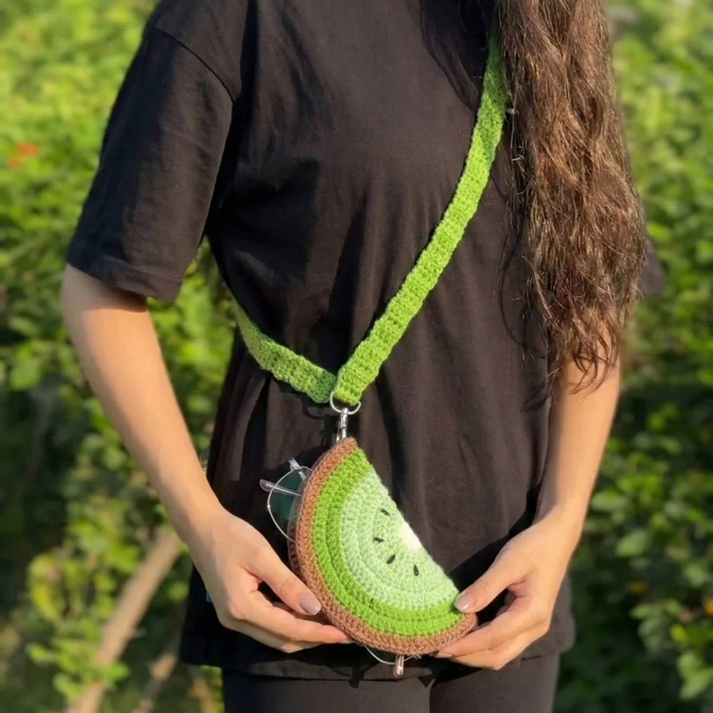 Kiwi Specs Holder with Strap